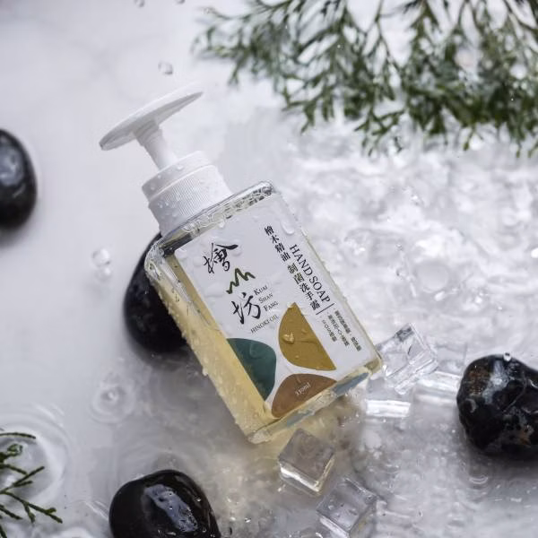 【檜山坊】檜木精油制菌洗手露 330ml:圖片 2