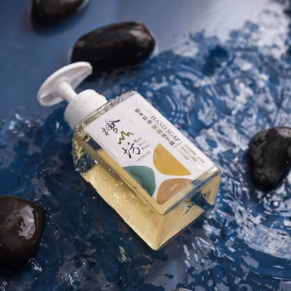 【檜山坊】檜木精油制菌洗手露 330ml:圖片 3